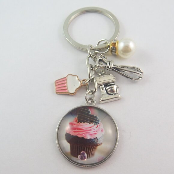 Cupcake Keychain Baking Keychain Cup Cake Key Ring Gift for Pastry Lover - Picture 1 of 4